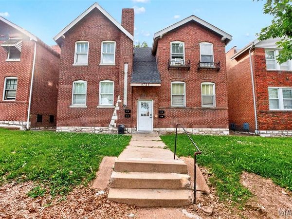 4726 S Grand Boulevard , St Louis, MO 63111