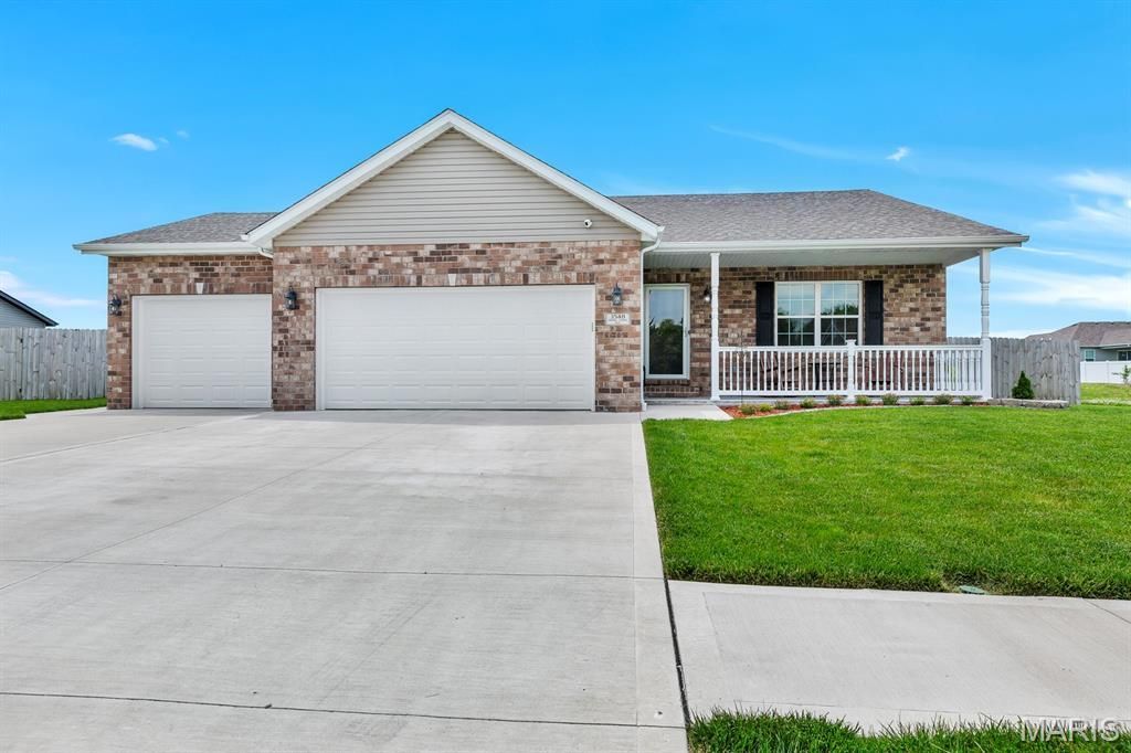 3548 Cardinal Crossing Boulevard , Granite City, IL 62040 Main Photo