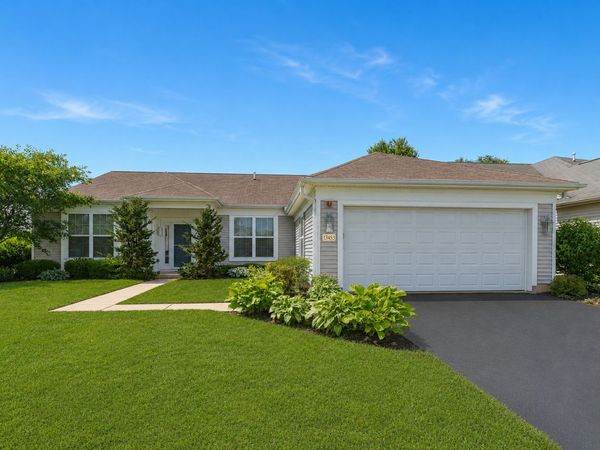13453 E Grainery Lane E, Huntley, IL 60142