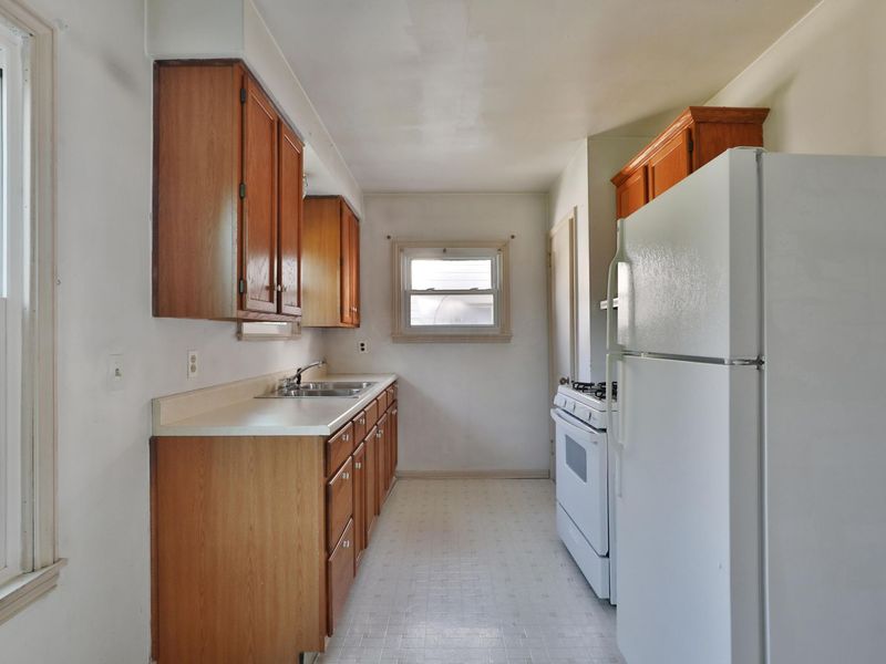 375 E Royal Forest Boulevard , Columbus, OH 43214 Photo 19