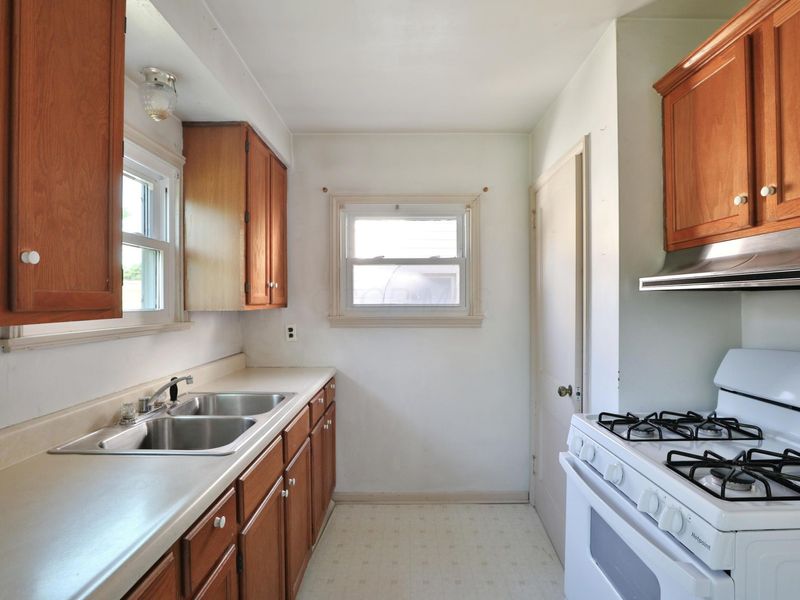 375 E Royal Forest Boulevard , Columbus, OH 43214 Photo 20