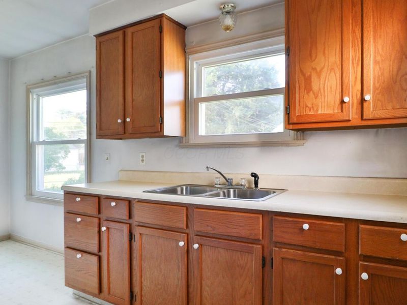 375 E Royal Forest Boulevard , Columbus, OH 43214 Photo 25