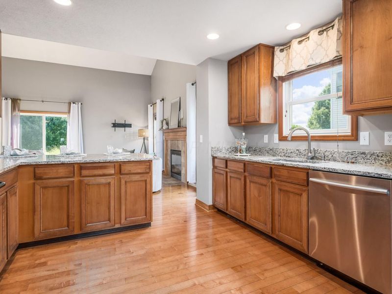 6878 Eliza Drive, Canal Winchester, OH 43110 Photo 12