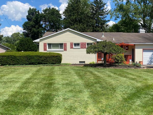 566 Kenwell Drive , Newark, OH 43055