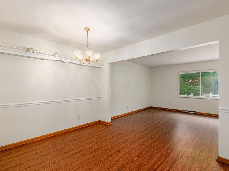 566 Kenwell Drive, Newark, OH 43055 Photo 11