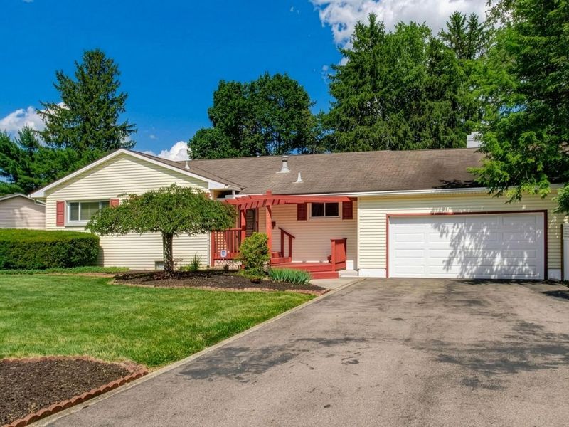 566 Kenwell Drive, Newark, OH 43055 Photo 2
