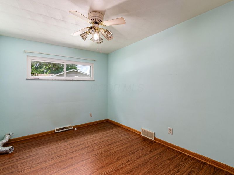 566 Kenwell Drive, Newark, OH 43055 Photo 22
