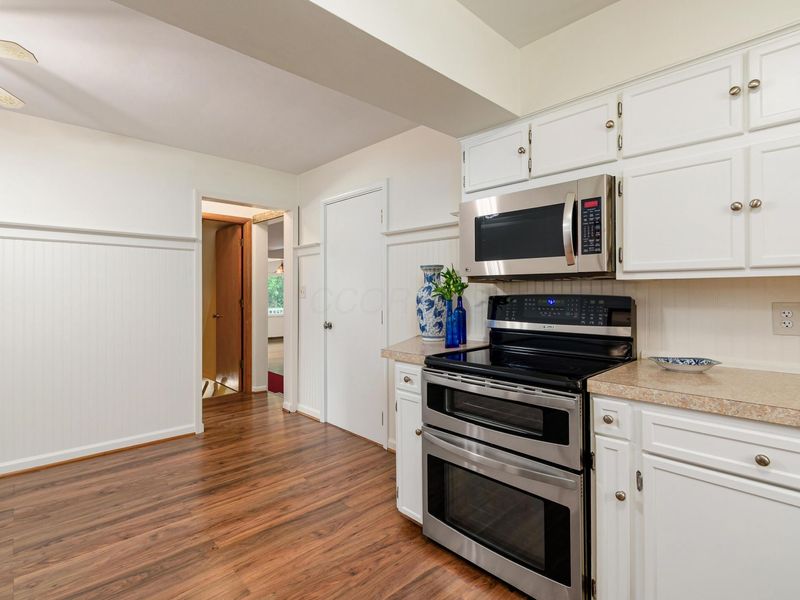 566 Kenwell Drive, Newark, OH 43055 Photo 7