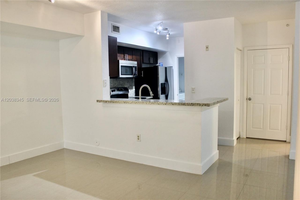 2548 Centergate Dr, Unit 107, Miramar, FL 33025 Photo