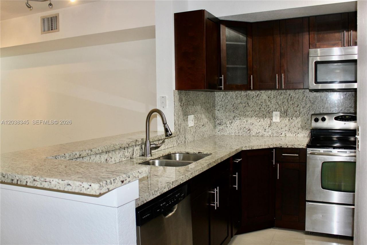 2548 Centergate Dr, Unit 107, Miramar, FL 33025 Photo