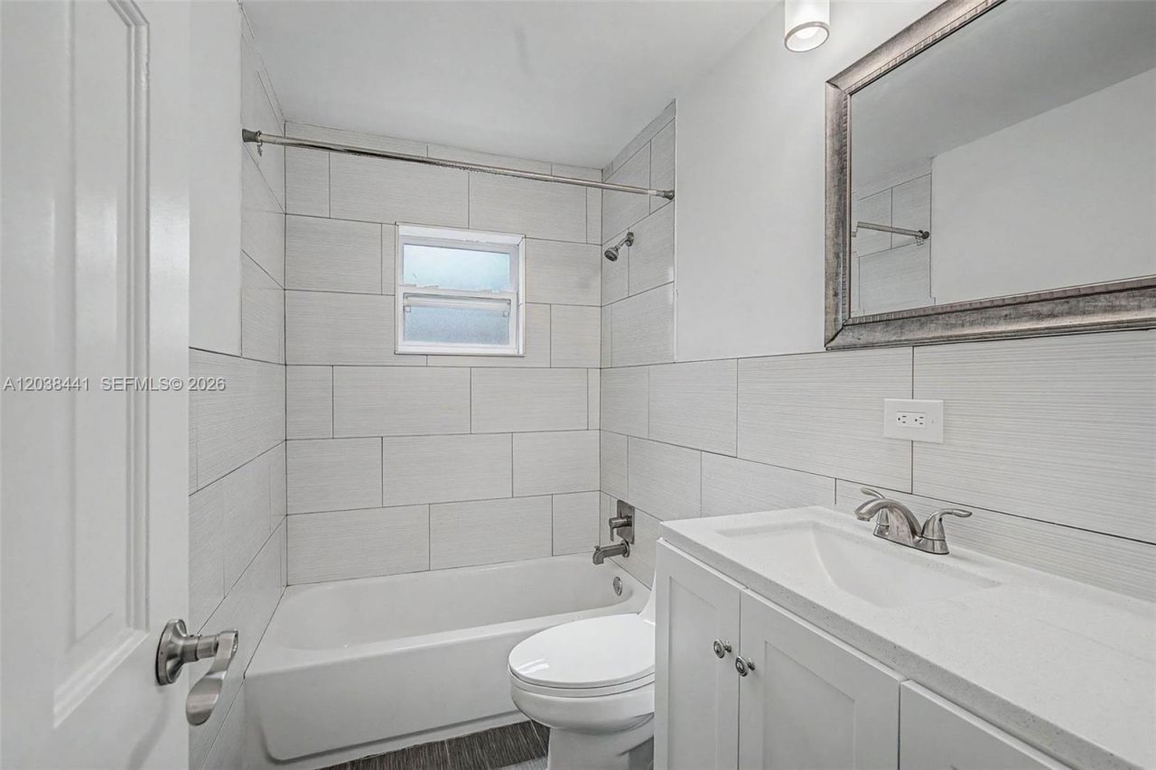 5910 SW 62nd Ter, South Miami, FL 33143 Photo
