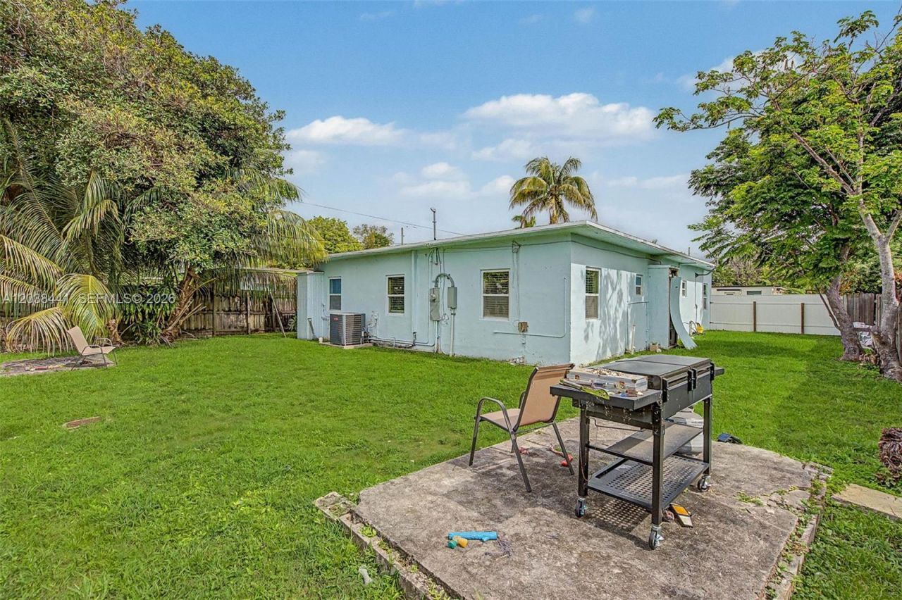 5910 SW 62nd Ter, South Miami, FL 33143 Photo
