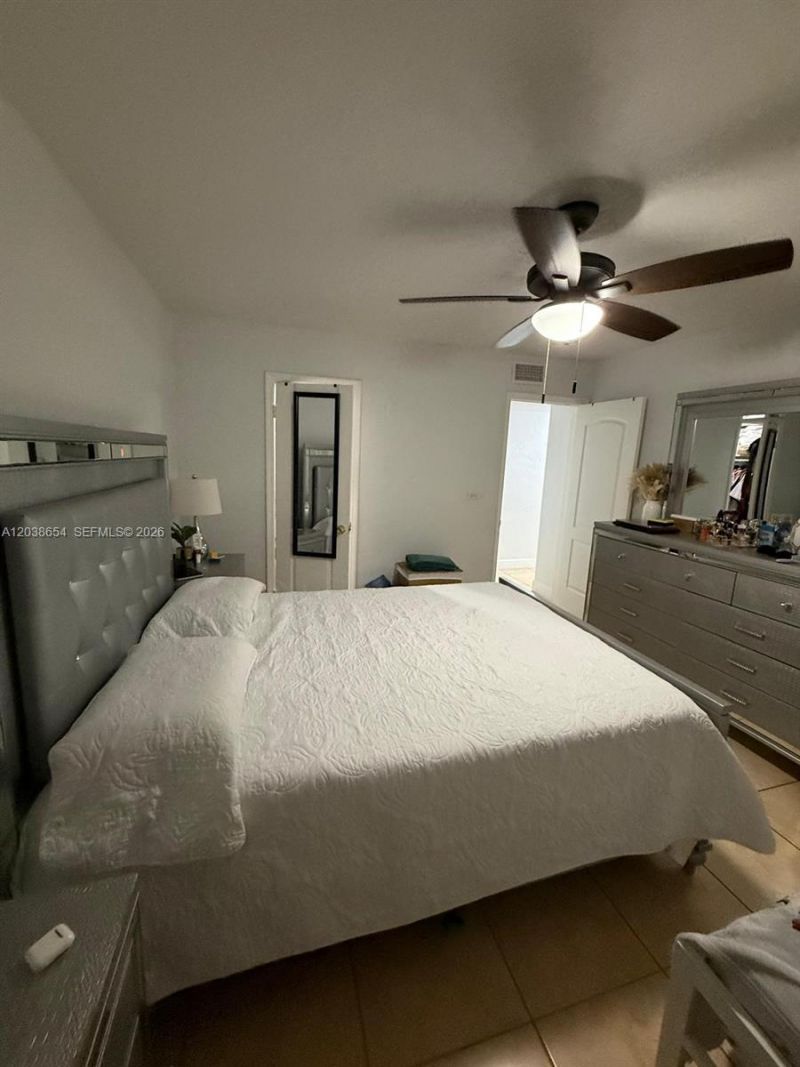 1275 W 35th St , Unit 32B, Hialeah, FL 33012 Photo