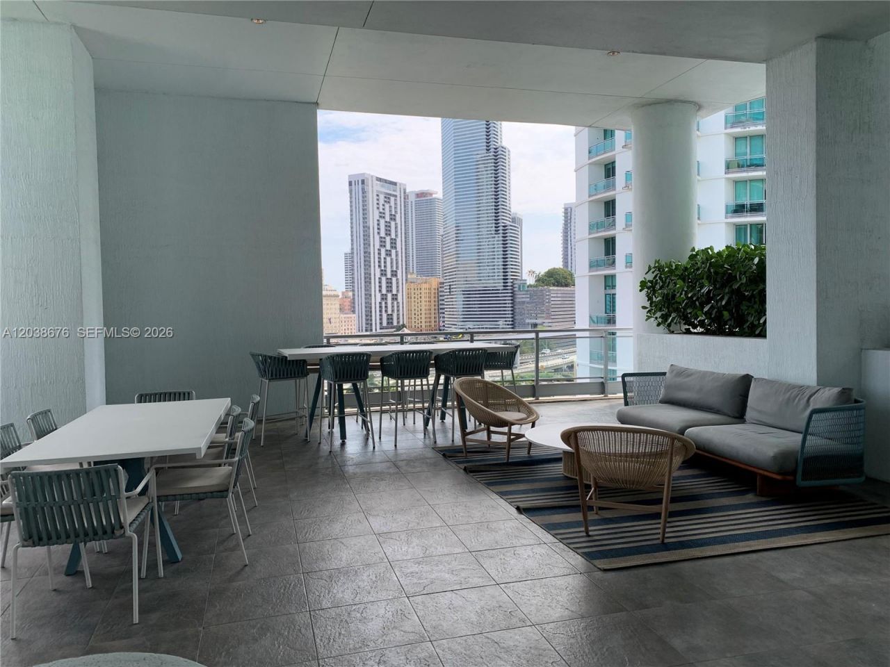 90 SW 3rd St , Unit 4311, Miami, FL 33130 Photo