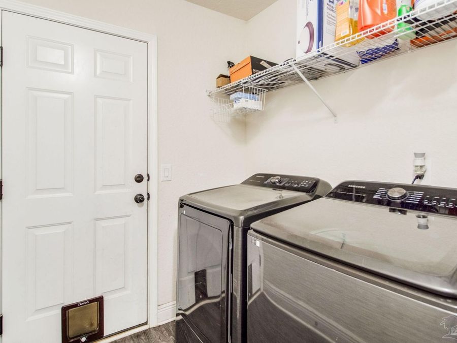 Property Image 37