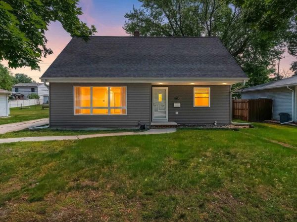 714 N LOCUST STREET, Green Bay, WI 54303