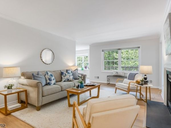 14 Heritage Dr, Chatham, NJ 07928
