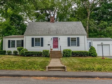 8 Stevens Terrace, Randolph, MA 02368