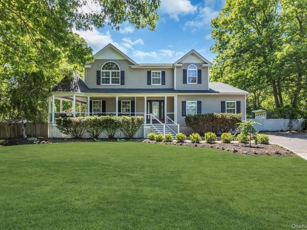 52 Elmhurst Avenue , Medford, NY 11763