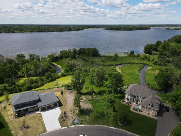 7333 Peltier Circle , Centerville, MN 55038
