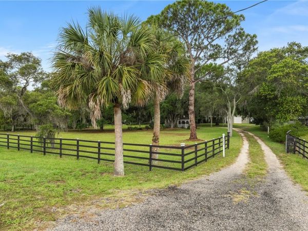4990 us 1, Mims, FL 32754