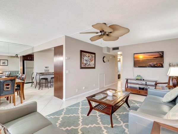 4049 Wolverton C, Boca Raton, FL 33434