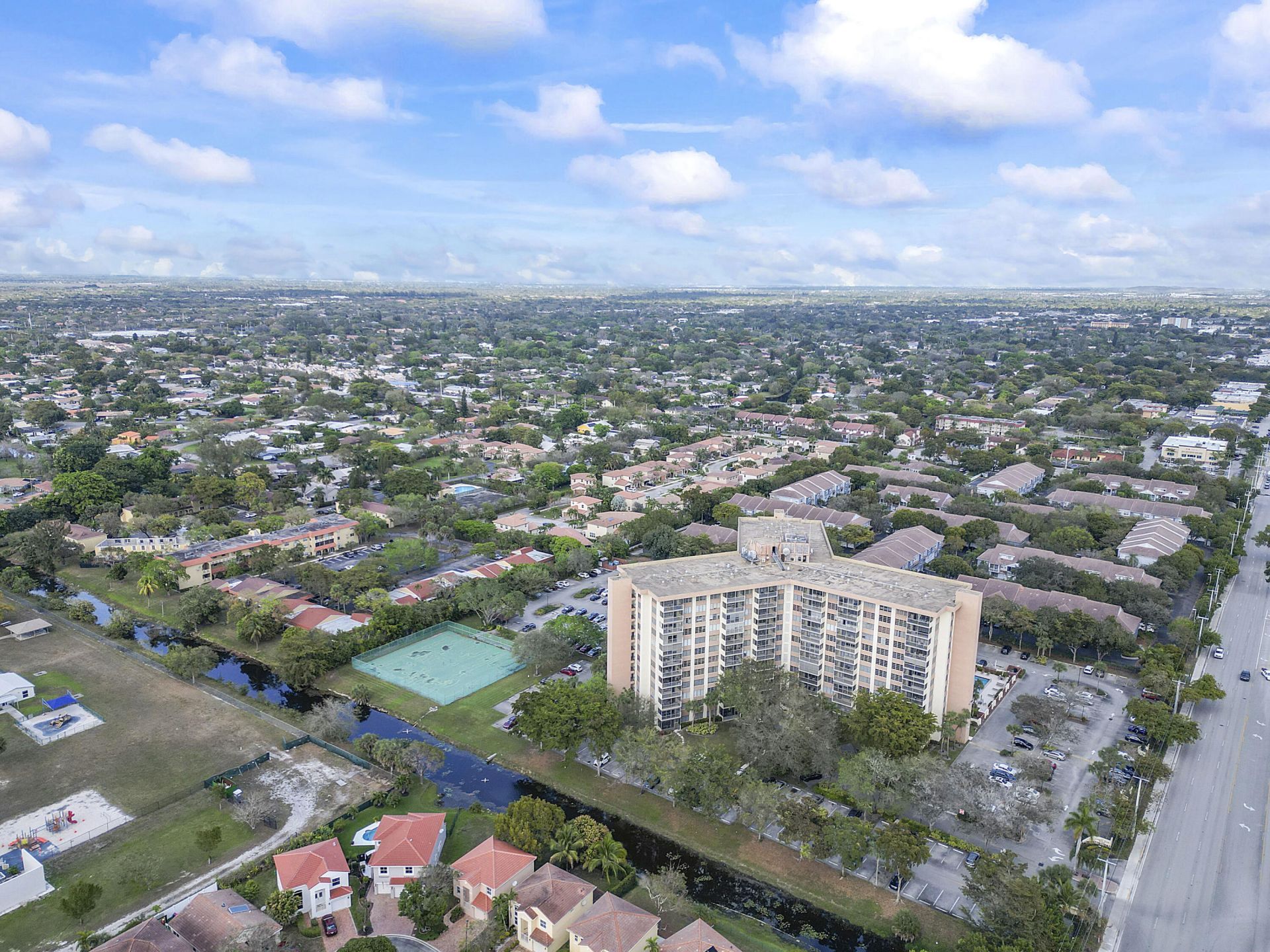 10777 W Sample Road, Unit 918, Coral Springs, FL 33065 Photo