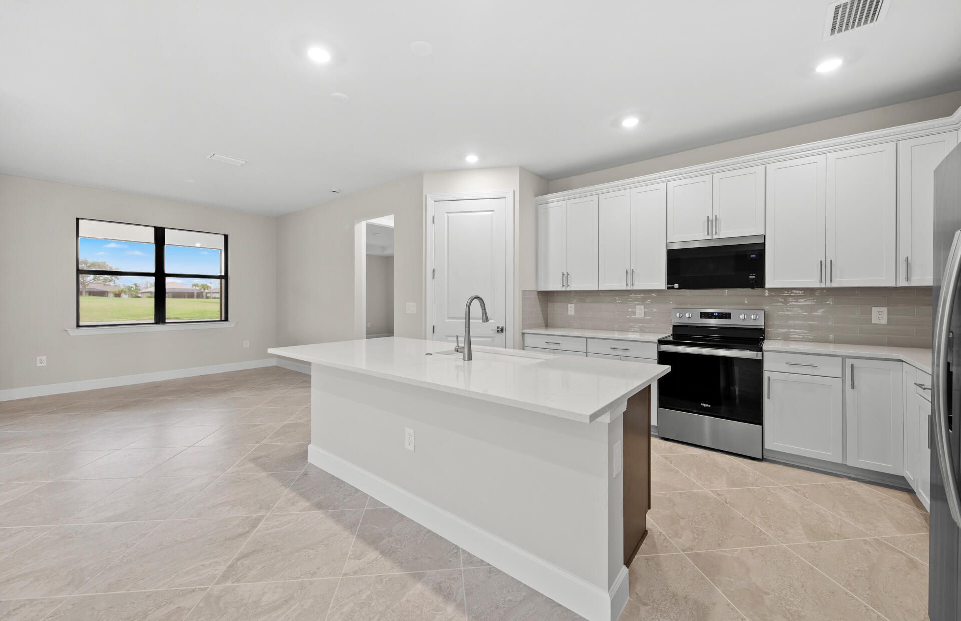 3922 E Hampton Circle, Alva, FL 33920 Photo