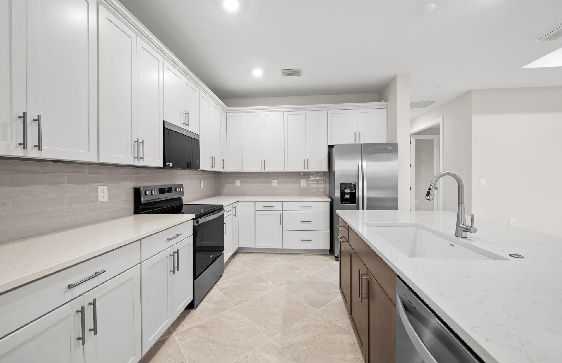 3922 E Hampton Circle, Alva, FL 33920 Photo