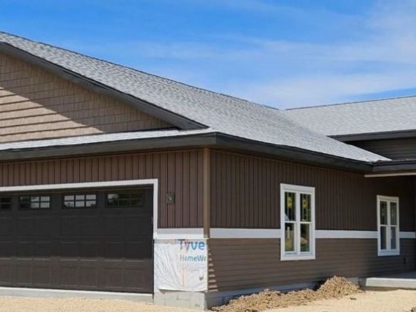 3731 Newcastle Drive, Unit 29, Janesville, WI 53546
