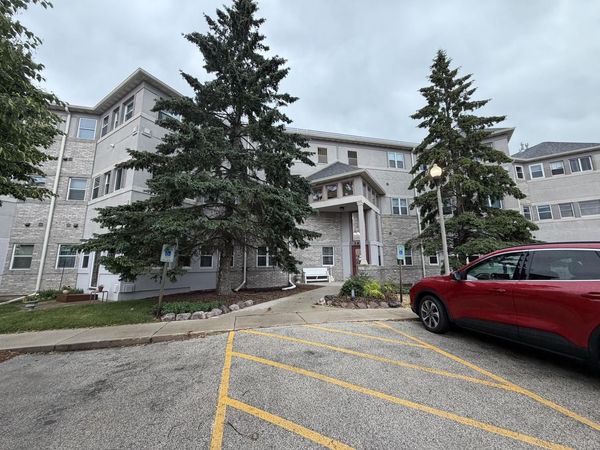 3903 Heather Valley ROAD, Unit 208, Sheboygan, WI 53083