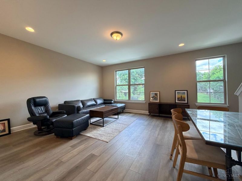377 Cityscape, Cincinnati, OH 45205 Photo 18