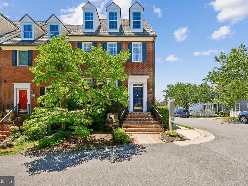 211 Chestertown Street, Gaithersburg, MD 20878 Main Photo