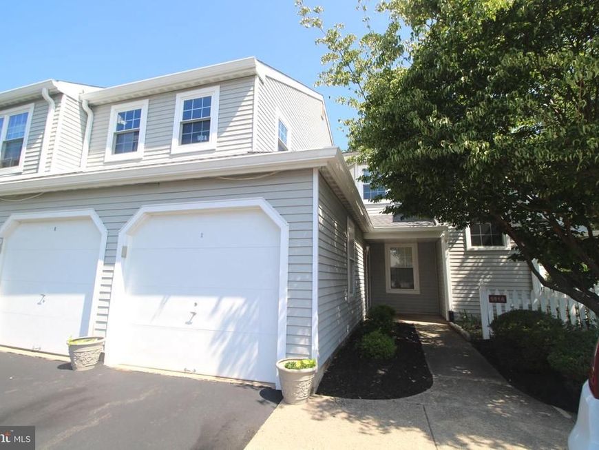 681a Rose Hollow Drive, Yardley, PA 19067 Main Photo