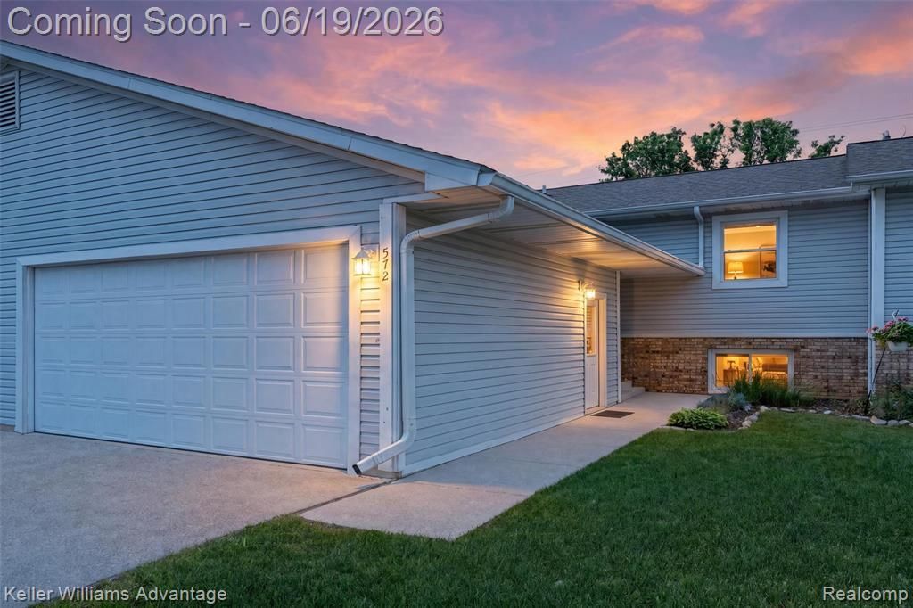 572 River Pointe Court, Milan, MI 48160 Main Photo