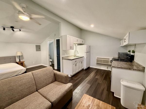 2624 W De Soto St, Unit C, Pensacola, FL 32505
