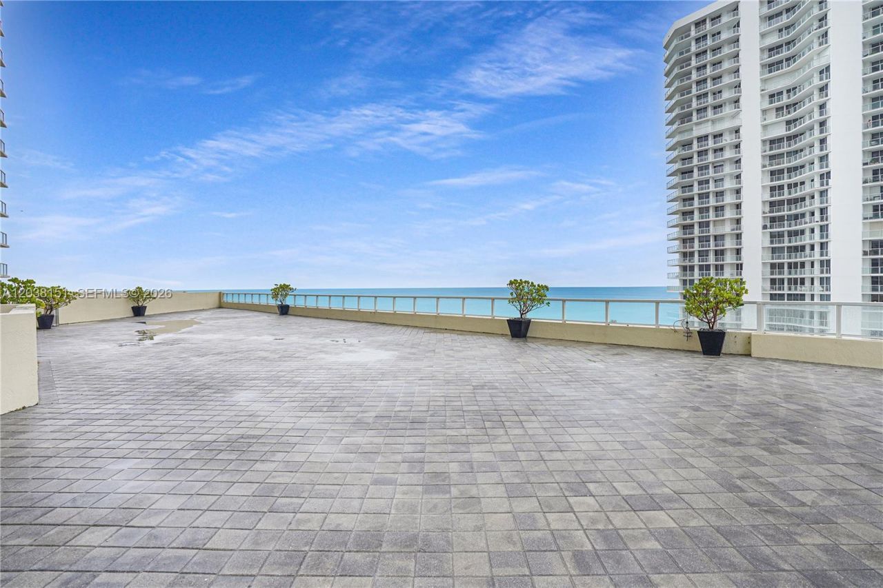 16699 Collins Ave , Unit 1002, Sunny Isles Beach, FL 33160 Photo