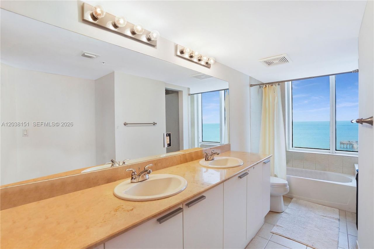 16699 Collins Ave , Unit 1002, Sunny Isles Beach, FL 33160 Photo