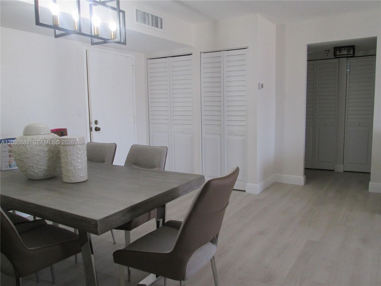290 174th St , Unit 1812, Sunny Isles Beach, FL 33160 Photo