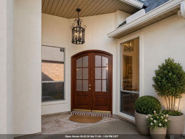6029 Courtyard Dr, Gonzales, LA 70737