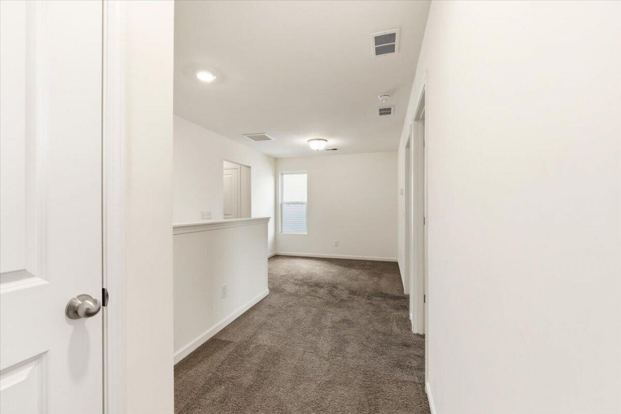 606 Snow Owl Drive Photo 25