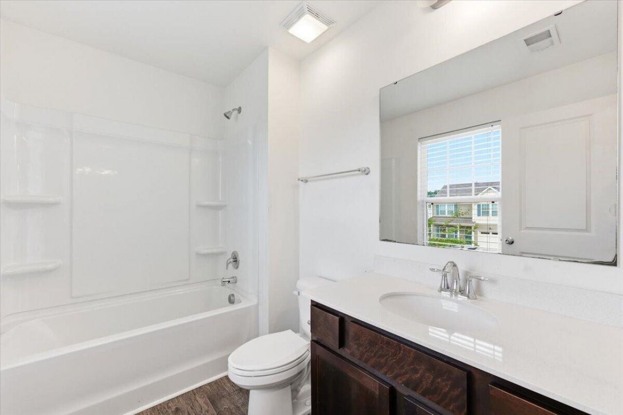 606 Snow Owl Drive Photo 28