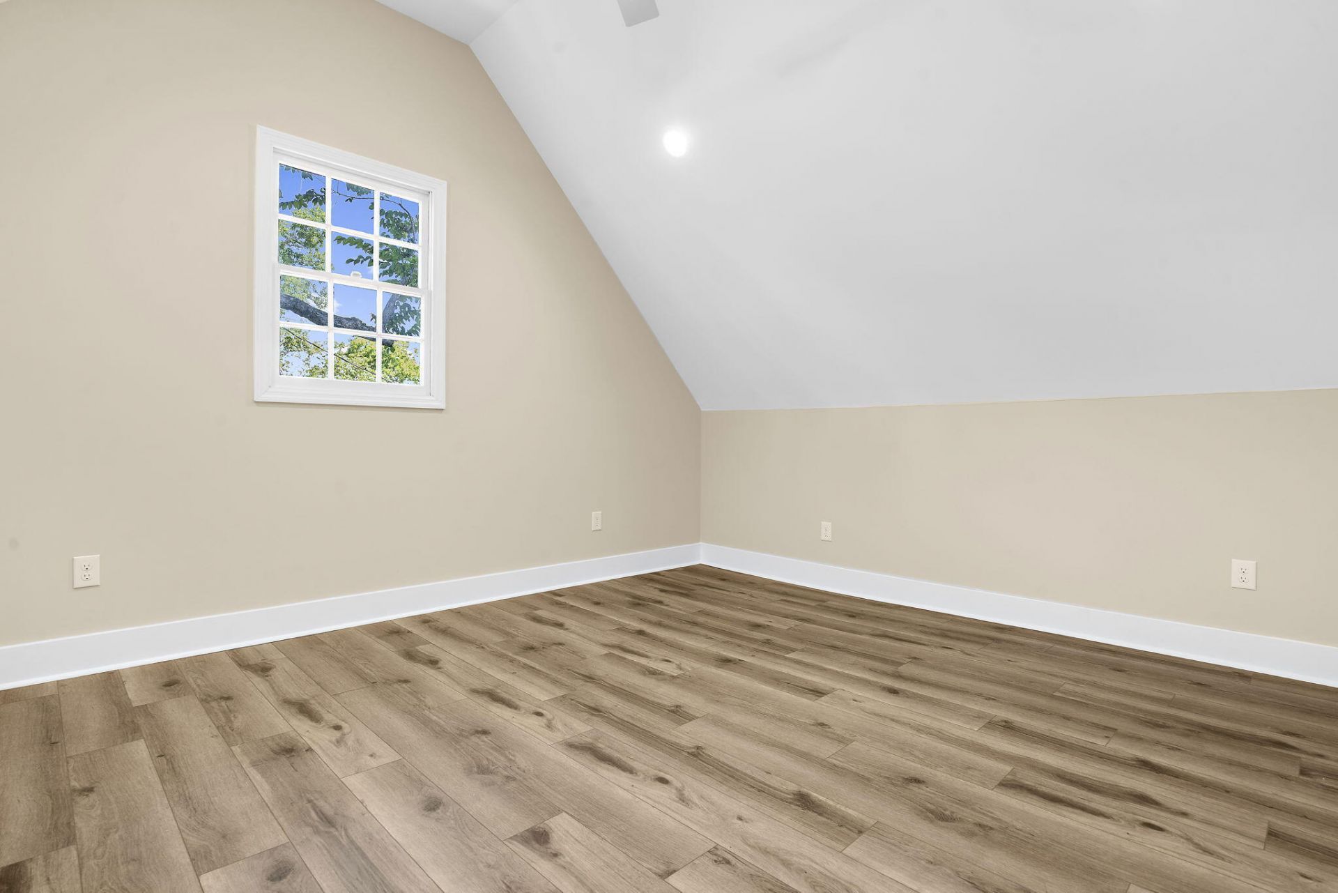39 Radcliffe Street Photo 21