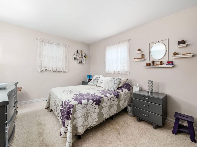 1639 E Cooke Road , Columbus, OH 43224 Photo 15