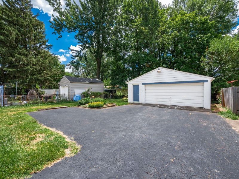 1639 E Cooke Road , Columbus, OH 43224 Photo 31