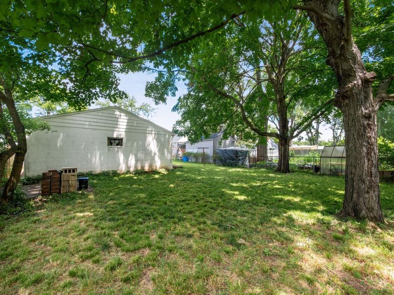 1639 E Cooke Road , Columbus, OH 43224 Photo 34