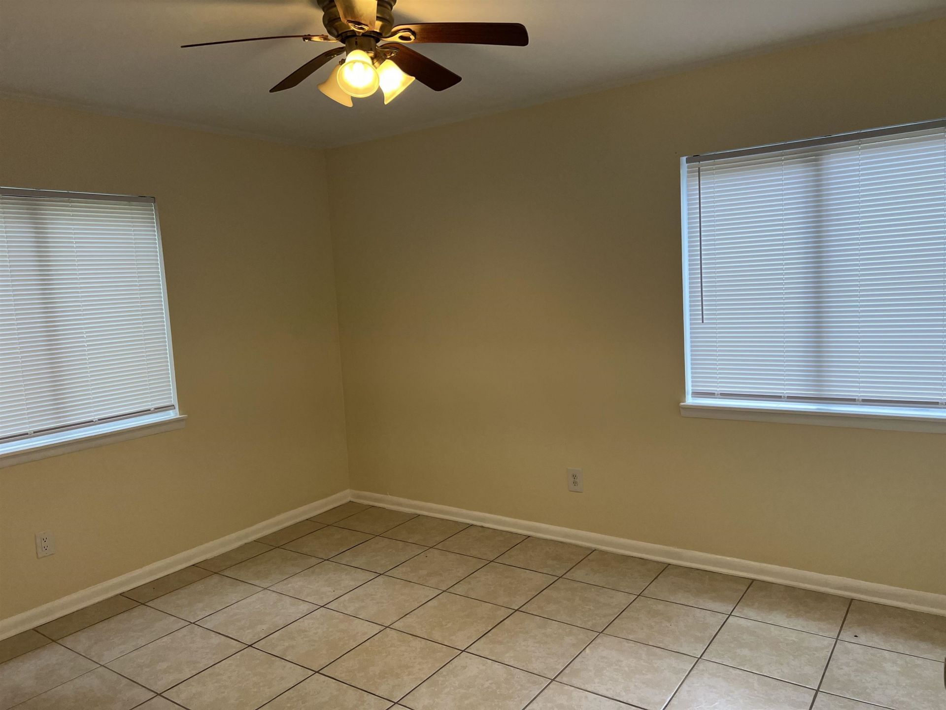 950 Forestbrook Rd.  Photo 13