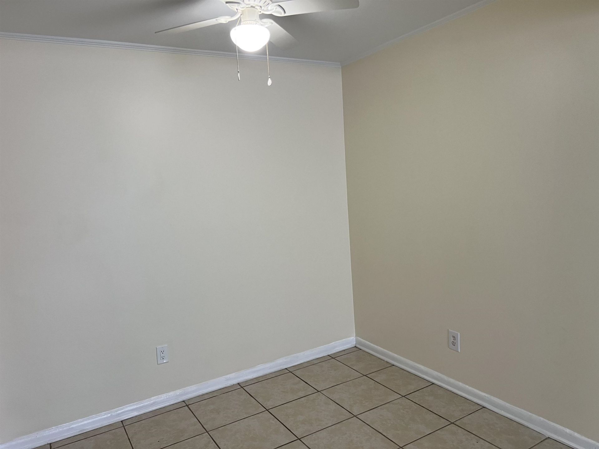 950 Forestbrook Rd.  Photo 5