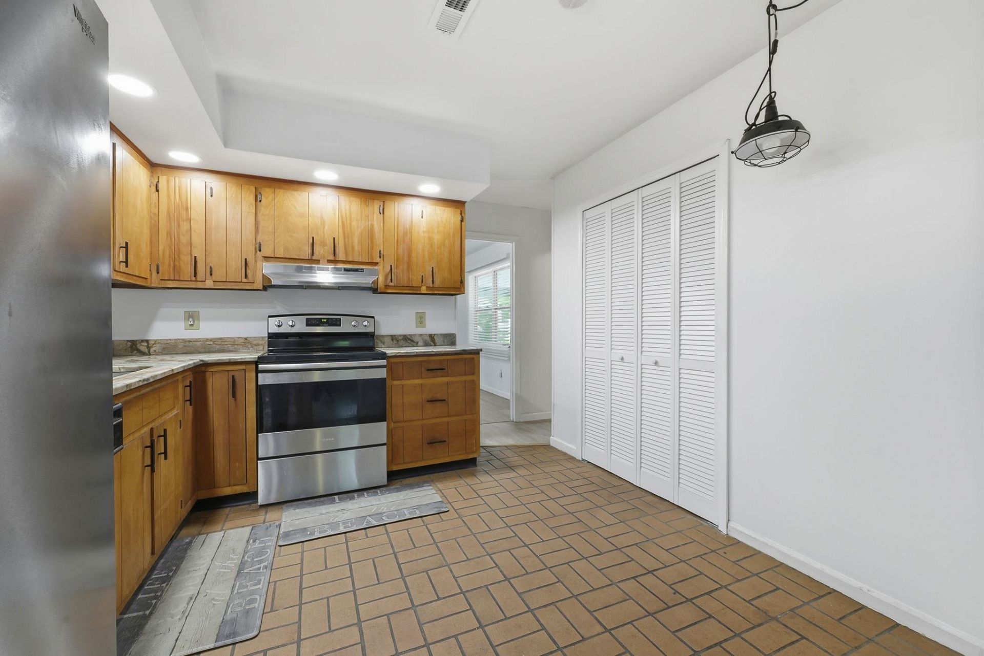 101 Quail Hollow Rd.  Photo 5