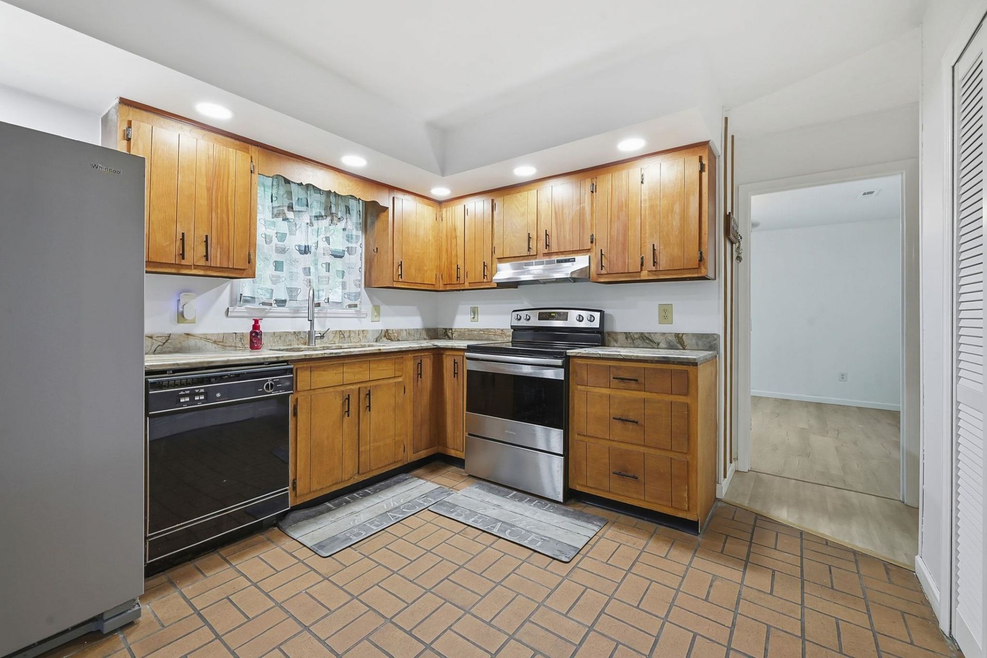 101 Quail Hollow Rd.  Photo 6
